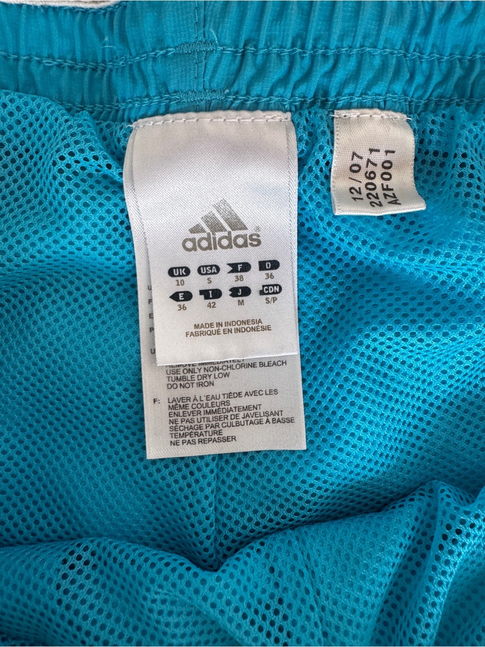 Capri Adidas Women's Teal Blue Track Pants with White Stripes - Picture 7 of 10